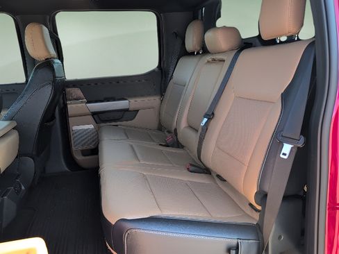 Used 2022 Ford F150 Lariat AWD/4WD image 18