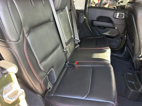 Used 2023 Jeep Wrangler Unlimited Rubicon w/ Cold Weather Group image 15