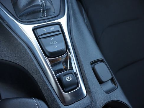 Used 2023 Chevrolet Camaro LT w/ Technology Package image 17