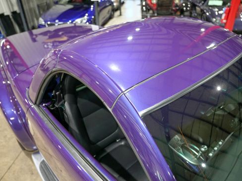 Used 2004 Chevrolet SSR image 31