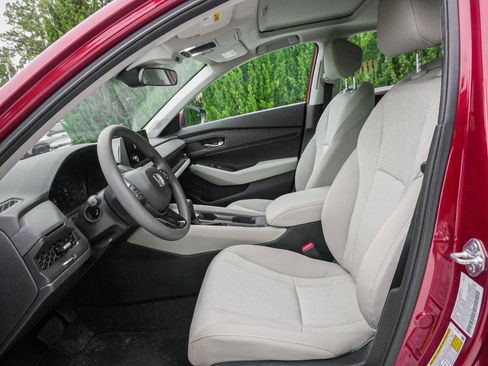 Used 2024 Honda Accord EX image 7