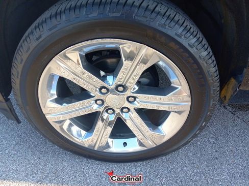 Used 2020 GMC Yukon SLT w/ Open Road Package image 17