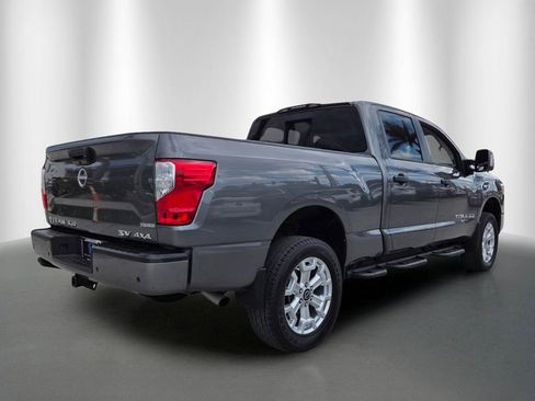 Used 2024 Nissan Titan SV w/ SV Convenience Package AWD/4WD image 7