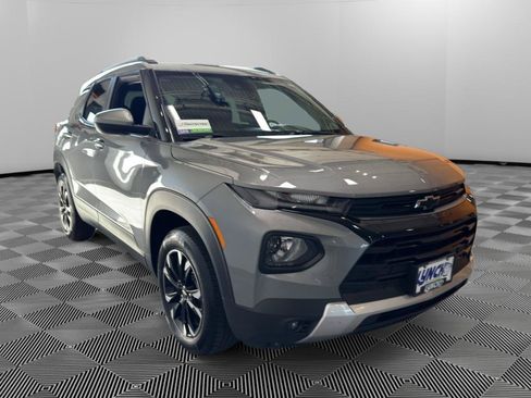 Used 2023 Chevrolet TrailBlazer LT w/ LPO, Blackout Package AWD/4WD image 7