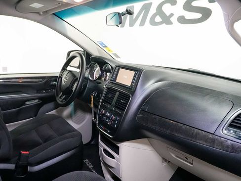 Used 2017 Dodge Grand Caravan SE w/ Power Window Group FWD image 17