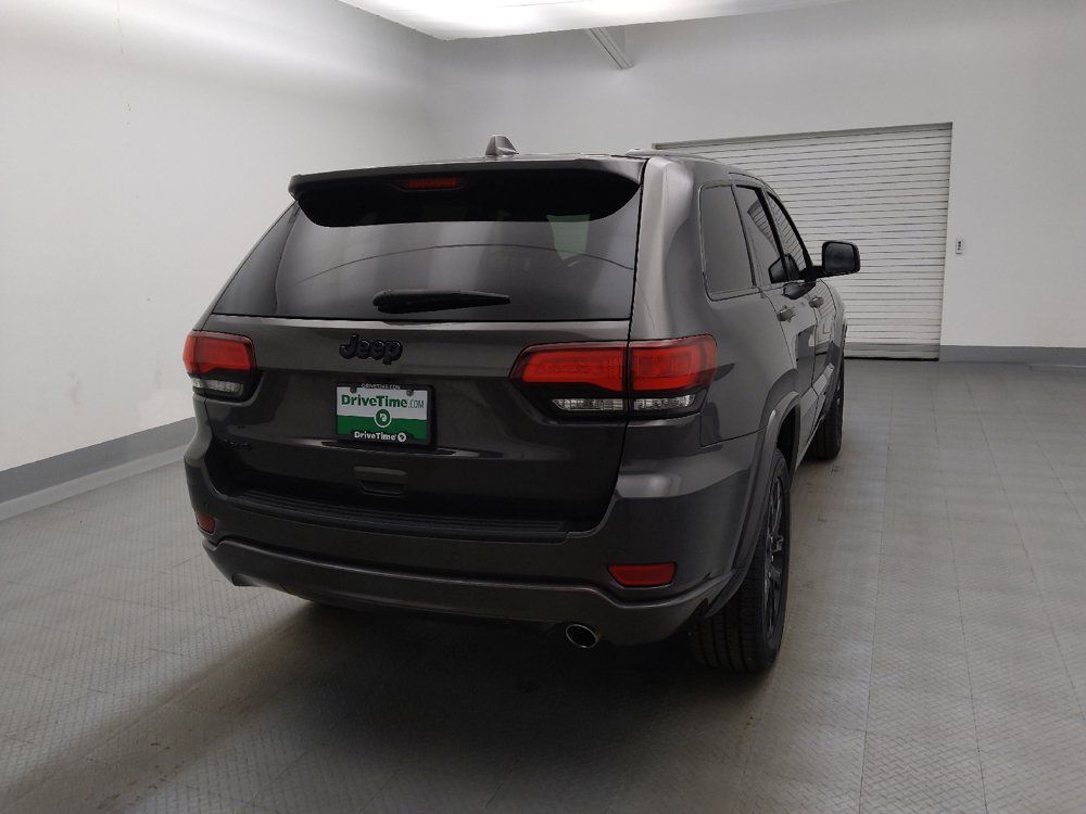 Used 2020 Jeep Grand Cherokee Altitude AWD/4WD image 7