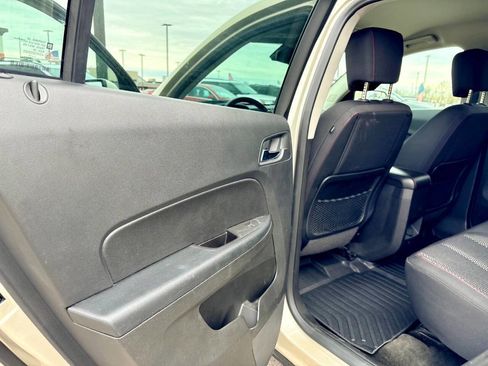 Used 2015 Chevrolet Equinox LT w/ Driver Convenience Package image 24