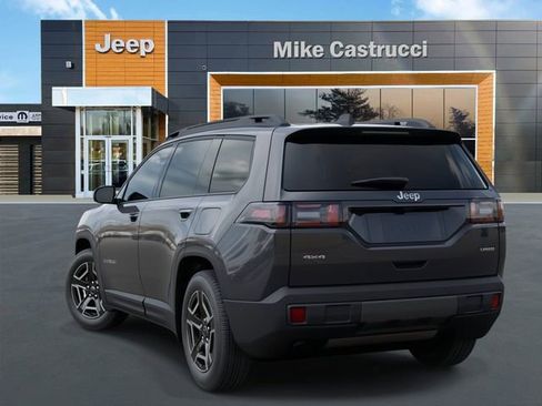 New 2026 Jeep Cherokee Laredo image 4