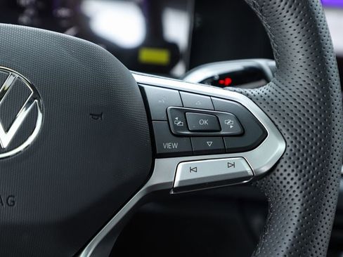 New 2026 Volkswagen Tiguan SE R-Line image 61