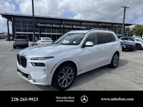Used 2023 BMW X7 xDrive40i w/ Premium Package AWD/4WD image 1
