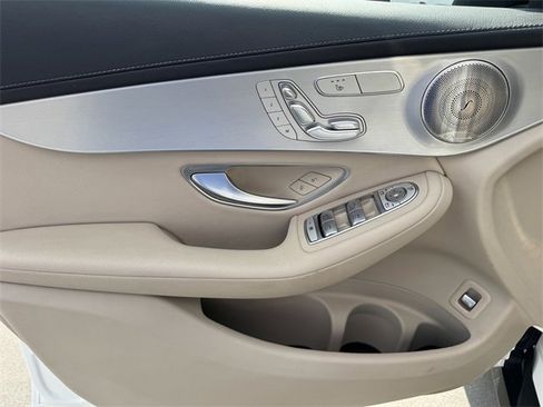 Used 2023 Mercedes-Benz GLC 300 GLC 300 Coupe image 20