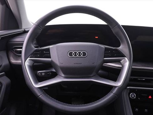 Certified 2025 Audi Q5 Premium Plus w/ Premium Plus AWD/4WD image 17