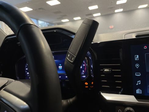 Used 2024 Chevrolet Silverado 2500 LTZ w/ LTZ Convenience Package image 29