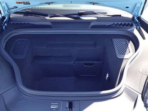 New 2026 Porsche Macan Electric RWD image 26