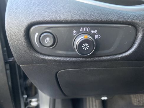 Used 2024 Chevrolet Malibu LT image 16