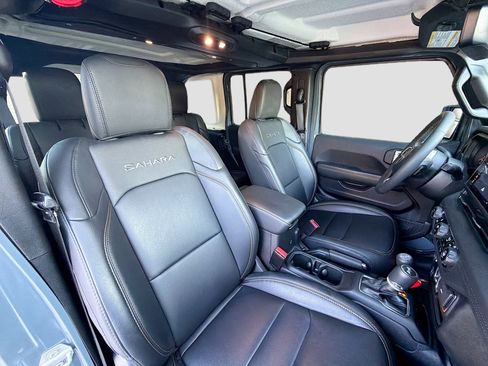 Used 2024 Jeep Wrangler Sahara w/ Technology Group image 14