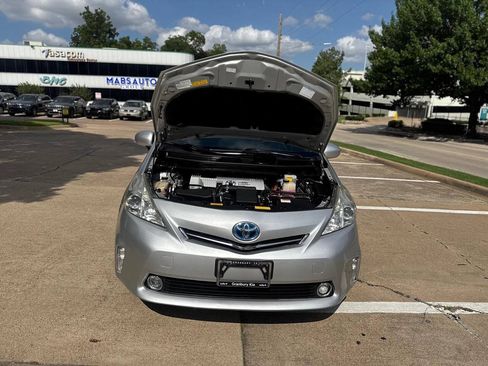 Used 2013 Toyota Prius V Two FWD image 32