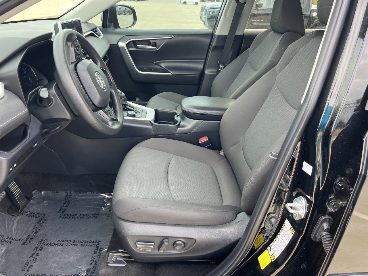 Used 2023 Toyota RAV4 XLE w/ Convenience Package AWD/4WD image 5