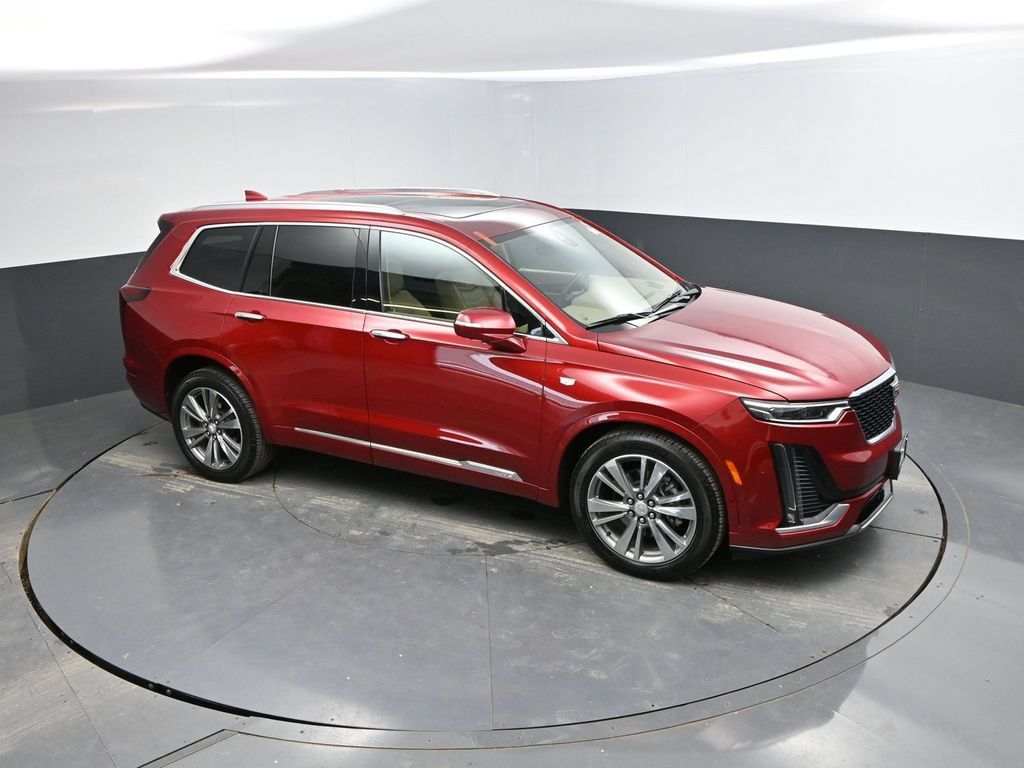 Used 2021 Cadillac XT6 Premium Luxury w/ Platinum Package AWD/4WD image 27