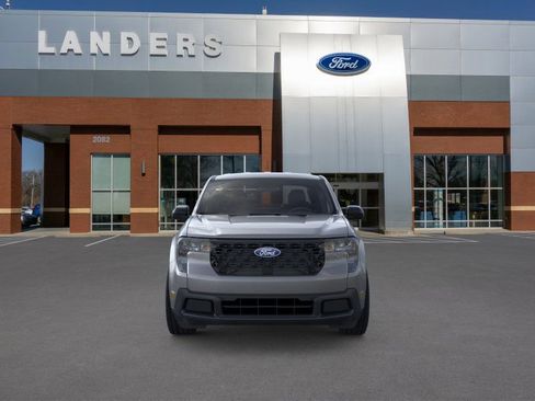 New 2025 Ford Maverick XLT image 6