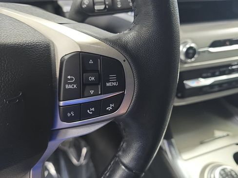 Used 2023 Ford Explorer XLT w/ Equipment Group 202A AWD/4WD image 21