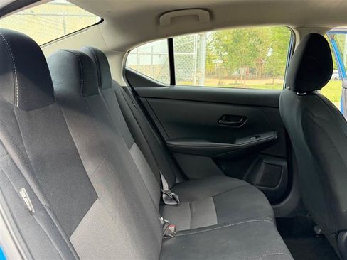 Used 2024 Nissan Sentra SV FWD image 16