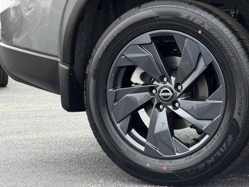 New 2026 Nissan Rogue SV w/ Cold Weather Package FWD image 33