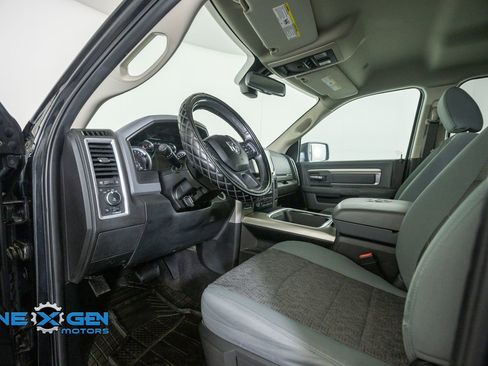 Used 2018 RAM 1500 Big Horn AWD/4WD image 10