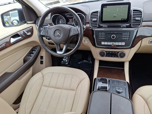 Used 2019 Mercedes-Benz GLS 450 4MATIC image 14