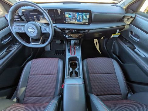 Used 2026 Nissan Kicks SR w/ Illumination Package image 25