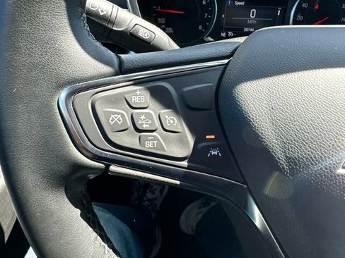 Used 2024 Chevrolet Equinox LT w/ LPO, Floor Liner Package AWD/4WD image 4