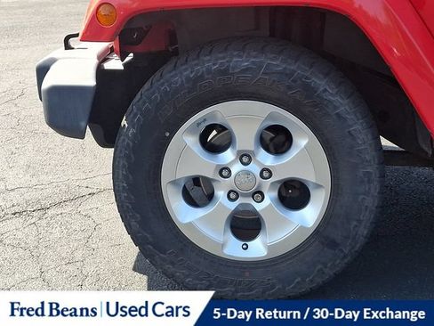 Used 2013 Jeep Wrangler Sahara AWD/4WD image 27