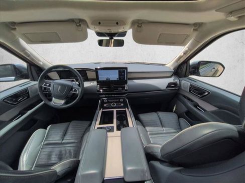 Used 2022 Lincoln Navigator Black Label AWD/4WD image 17