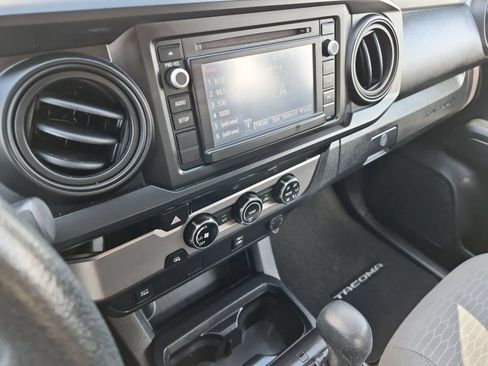 Used 2017 Toyota Tacoma SR RWD image 26