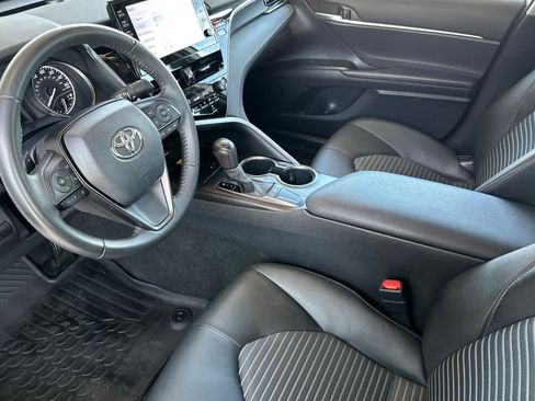 Used 2023 Toyota Camry SE w/ Audio Upgrade Package FWD image 11