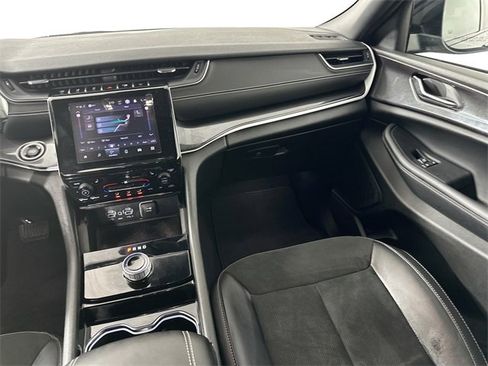 Used 2023 Jeep Grand Cherokee L Laredo image 26