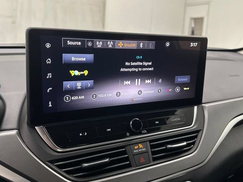 New 2026 Nissan Altima 2.5 SR AWD/4WD image 21