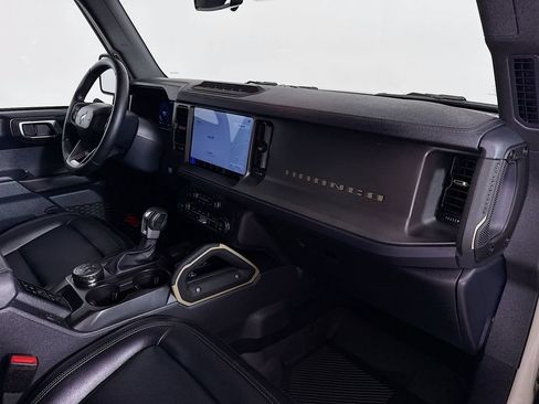 Used 2025 Ford Bronco Badlands AWD/4WD image 32