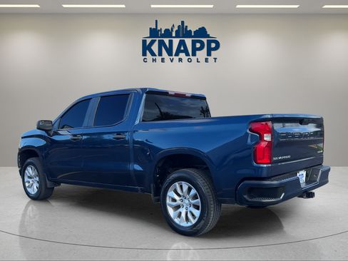 Used 2022 Chevrolet Silverado 1500 Custom RWD image 3