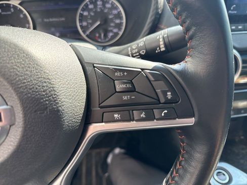 Used 2023 Nissan Sentra SR w/ Midnight Edition Package image 13