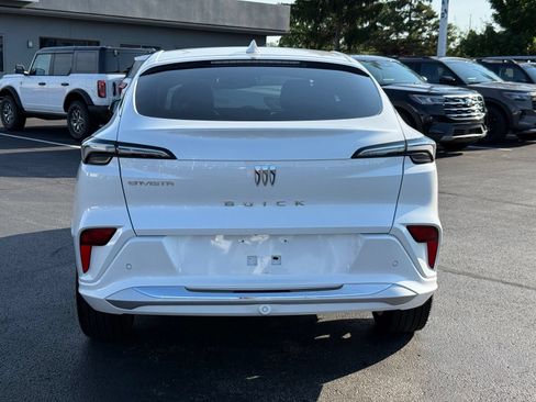 Used 2025 Buick Envista Avenir FWD image 5