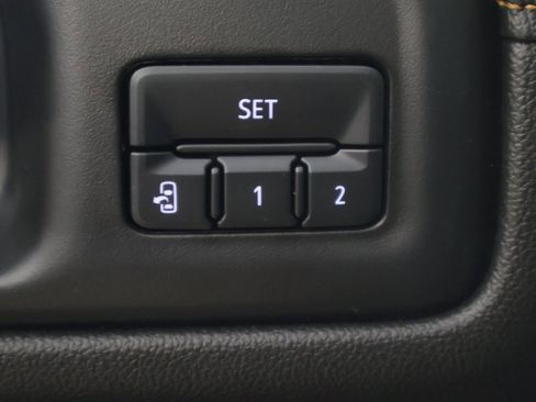 Used 2021 GMC Sierra 1500 AT4 image 31