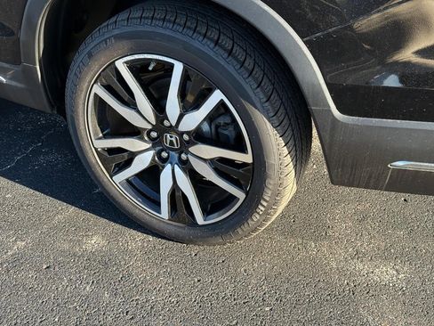 Certified 2022 Honda Pilot Touring image 8