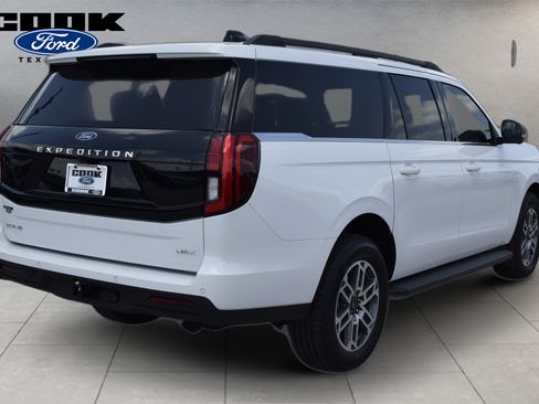 New 2026 Ford Expedition Max Active RWD image 3