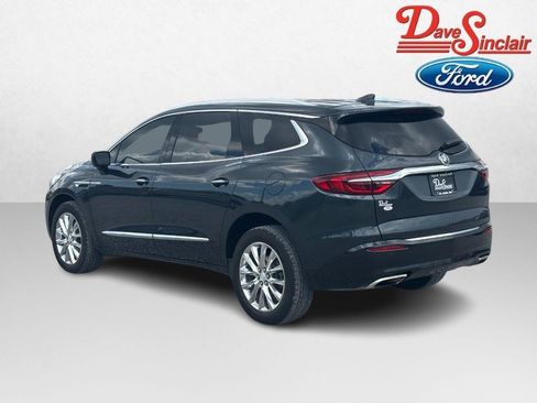 Used 2021 Buick Enclave Essence w/ Sound and Sites Package FWD image 9
