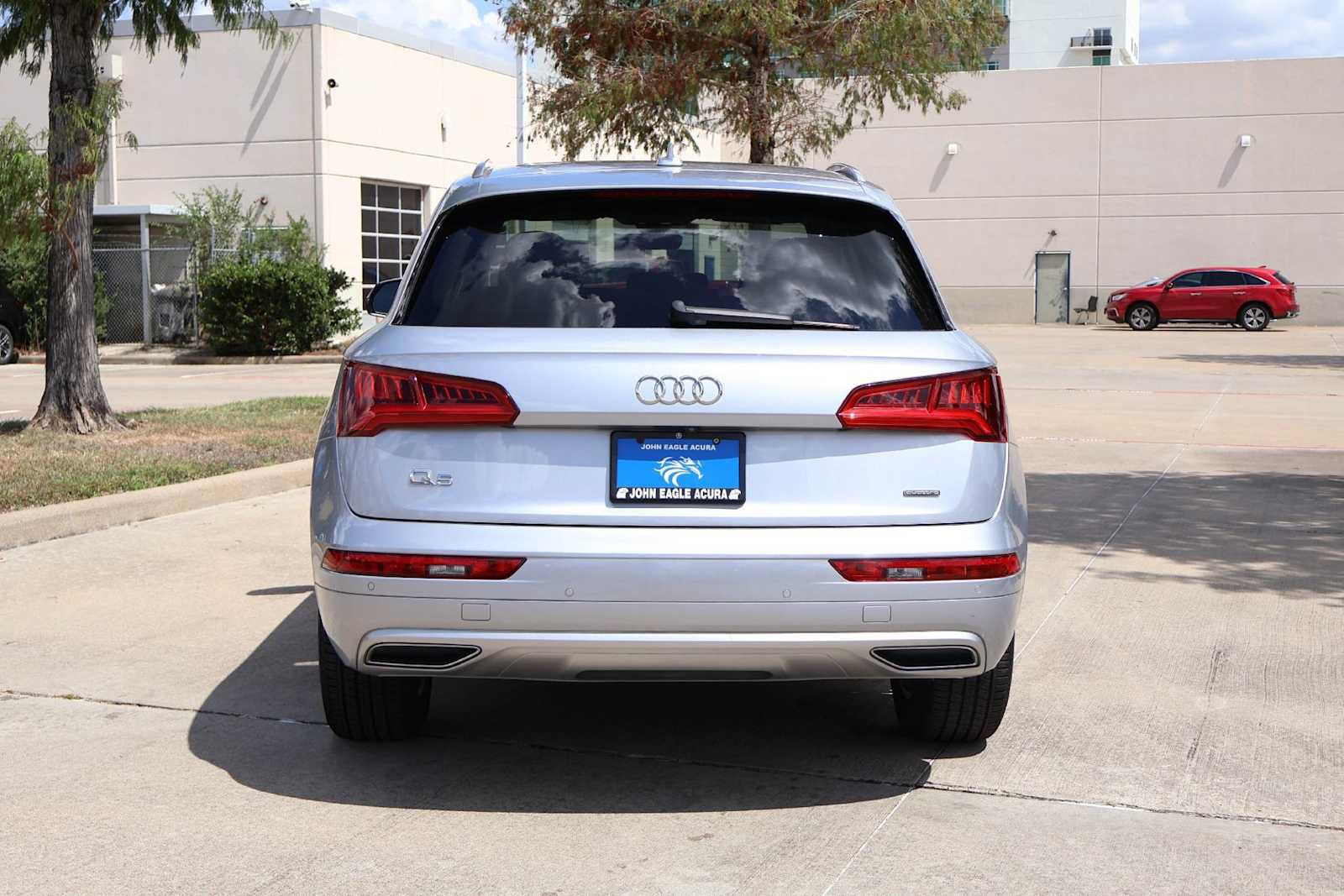 Used 2020 Audi Q5 2.0T Premium w/ Convenience Package AWD/4WD image 5