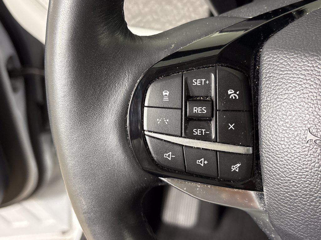 Used 2025 Ford Explorer Platinum w/ Ultimate Package AWD/4WD image 19