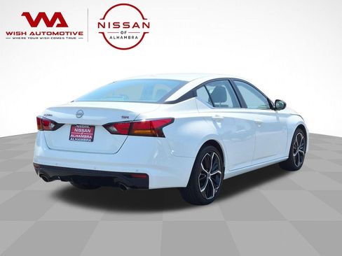 Certified 2024 Nissan Altima 2.5 SR FWD image 5