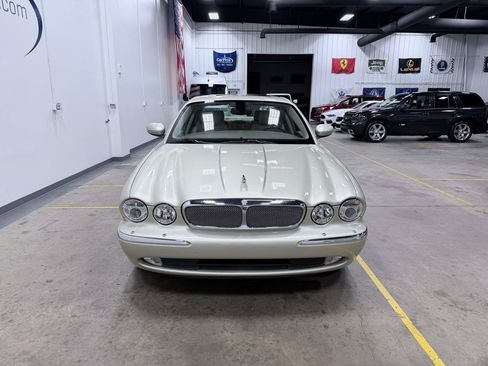 Used 2006 Jaguar XJ8 RWD image 17