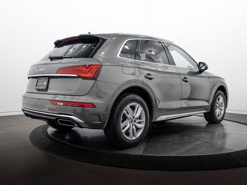 Certified 2023 Audi Q5 2.0T Premium w/ Convenience Package AWD/4WD image 4